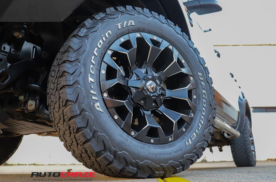 FORD RANGER ASSAULT GLOSS BLACK MILLED ACCENTS